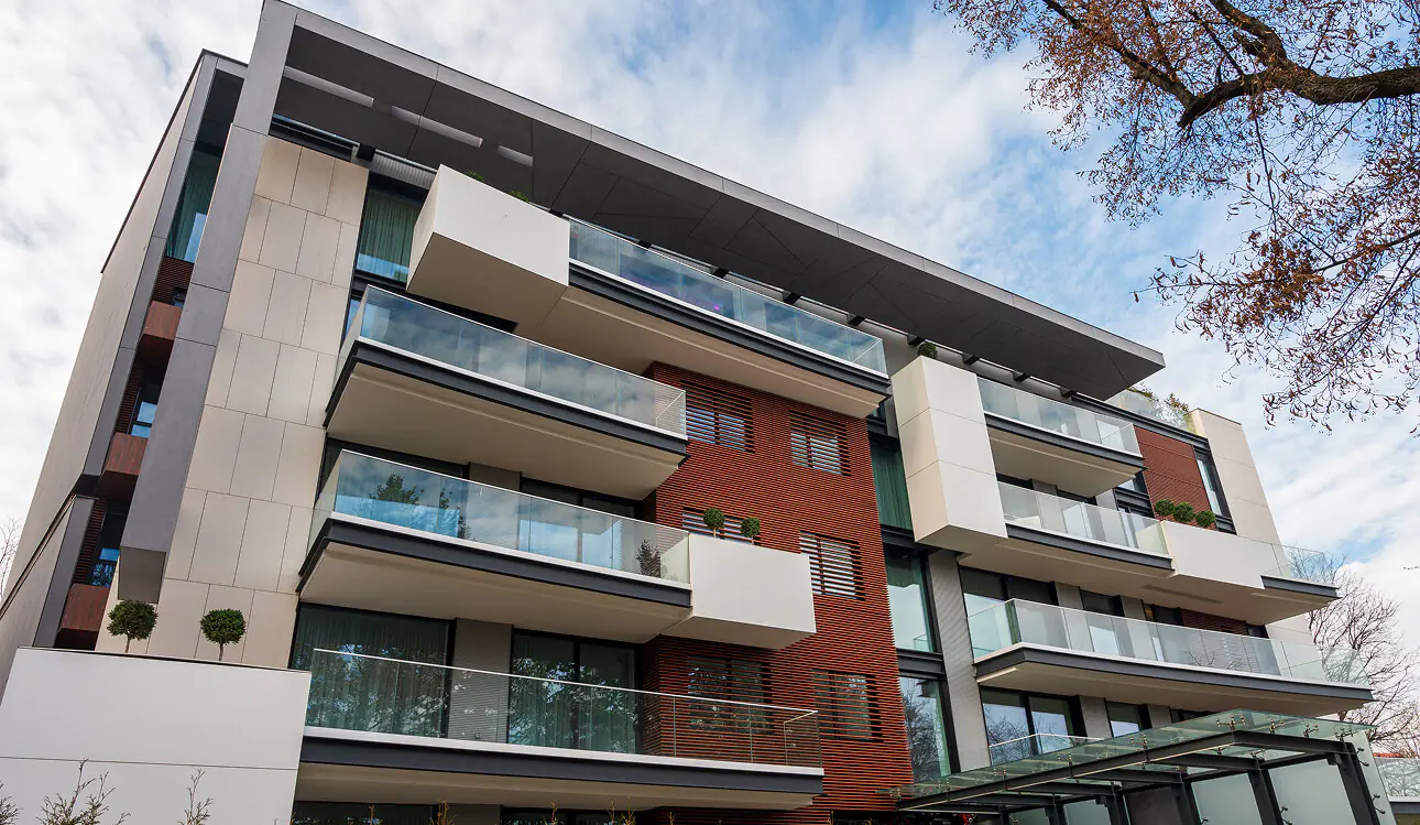 AZAR Gebäude & Renovierung GmbH